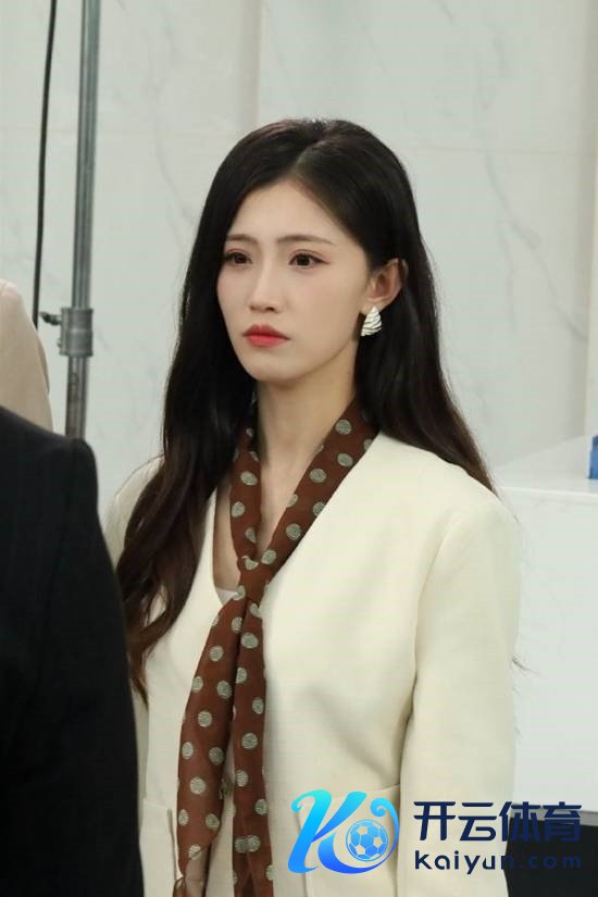 短剧女主全年无休拍了48部戏:每天责任16个小时!